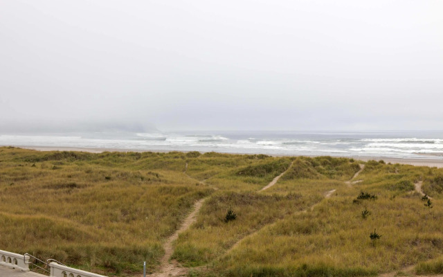 Hi-Tide Oceanfront Inn