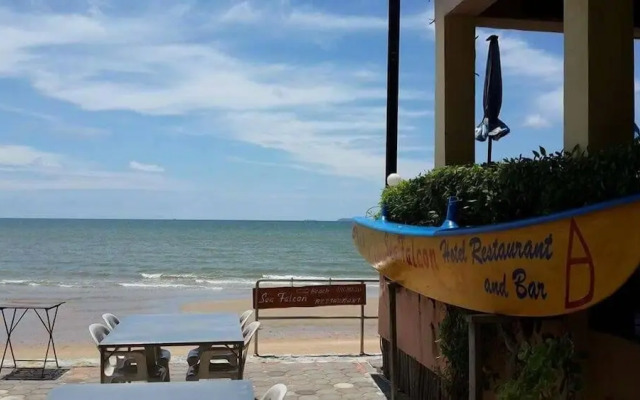 Sea Falcon Hotel
