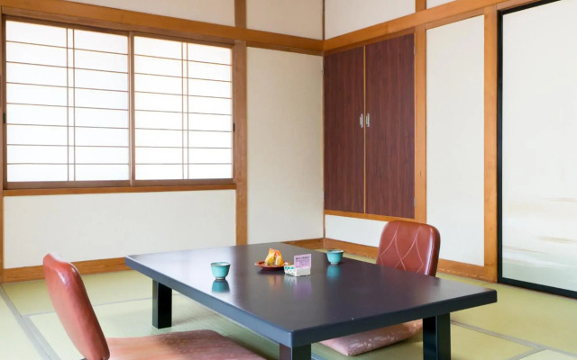 Nakaoyama Onsen Shosenkaku