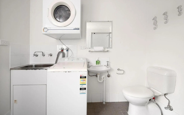 Boathouse 1 4pm Check Out Sundays