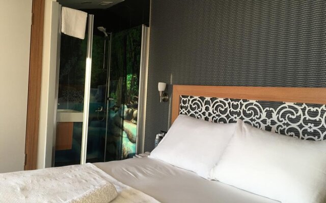 Lila Boutique Hotel