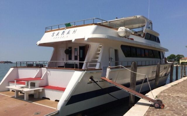 Yacht Sarah Venezia