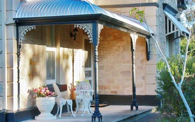 Azalea Cedar-Rose Villa