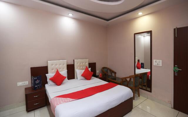 OYO 7831 Hotel King's