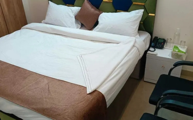 Soooper Hotel