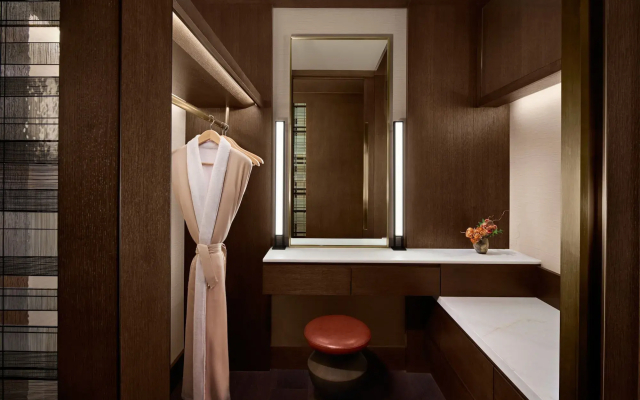 The Ritz-Carlton, Melbourne