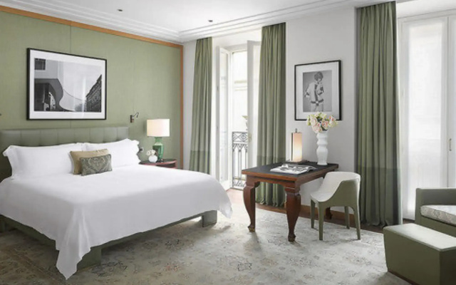 Отель Four Seasons Milan