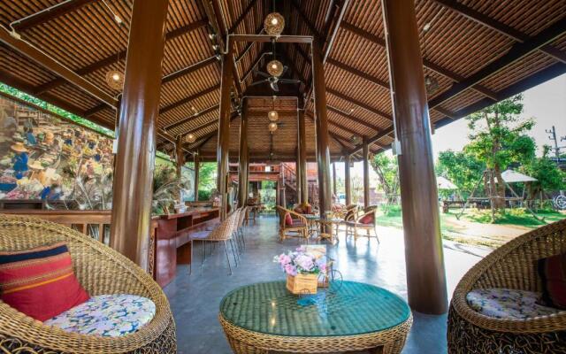 Maikaew Damnoen Resort