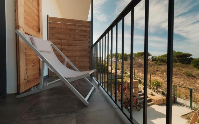 Хостел WOT Ericeira Surf Social