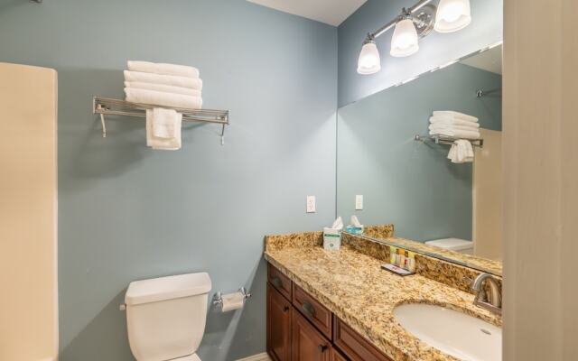 Pacific Reef Hotel & Light Show