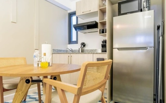 w Monochrome Loft in Santa Ana