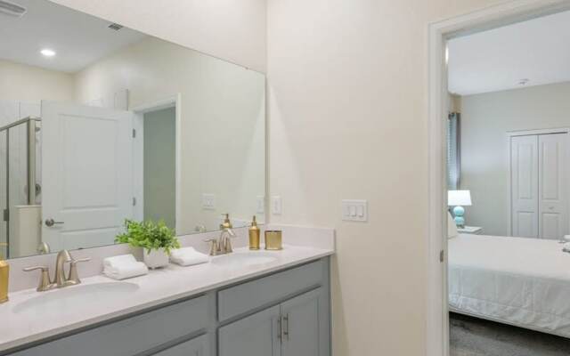 Charming Home Ideal Location Spacious Game Room