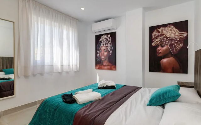 Luxury Apartments In Málaga by Seric