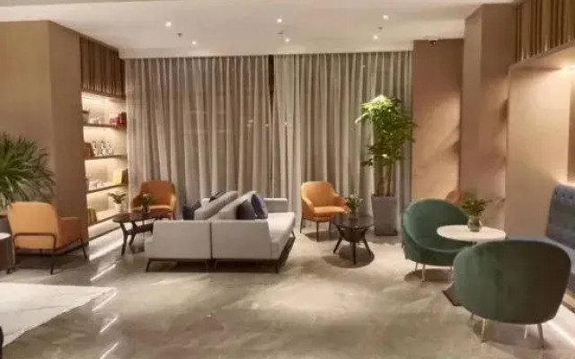 MeiWei Hotel (Shanghai Hongqiao Airport National Exhibition Center)