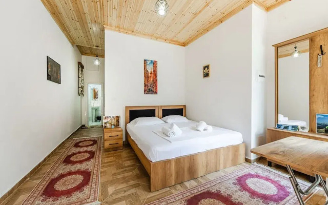 Saraci Rooms 2 in Gjirokast r