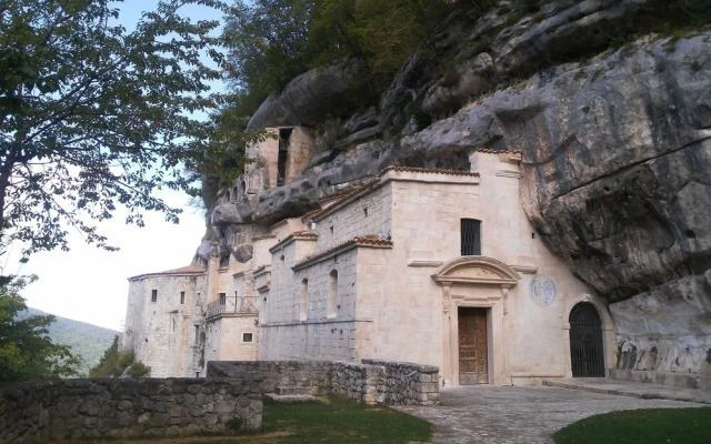 B&B Falcone