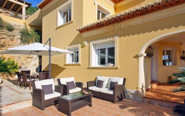 Villa Alexander