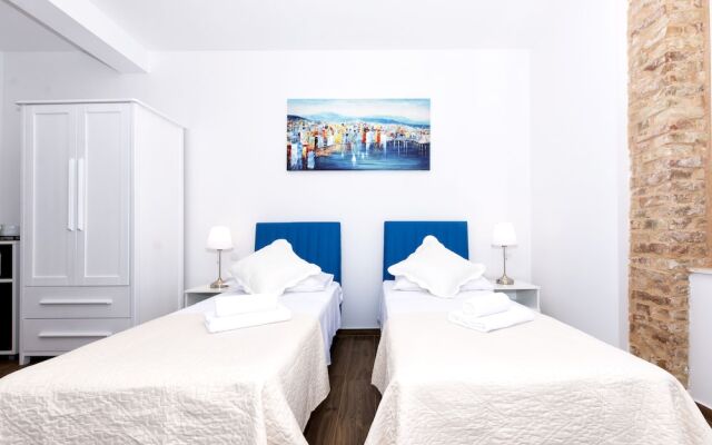 Peruzovic Rooms 3