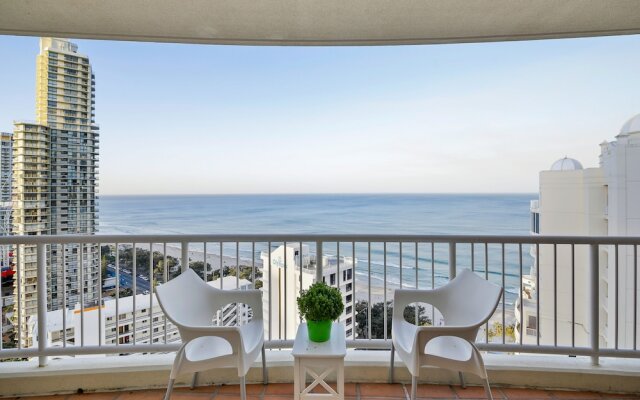 Beachfront Luxury 3 Bedroom Apartment