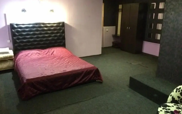 Lodging houses Revolyutsii 28 - Hostel
