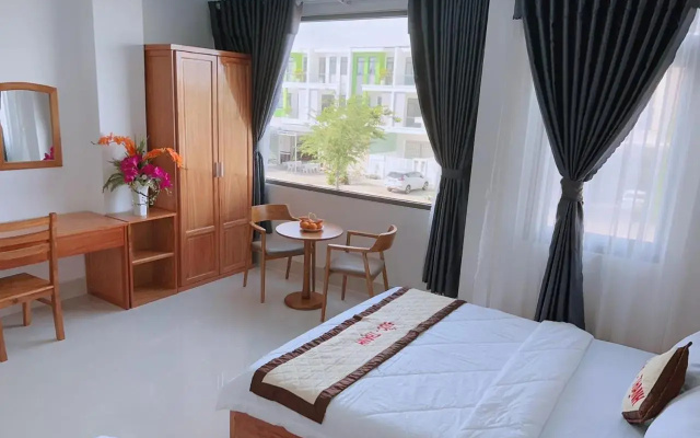 Đức Thạnh Hotel