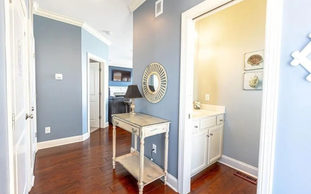 R & R By The Sea 4 Bedroom Home by RedAwning