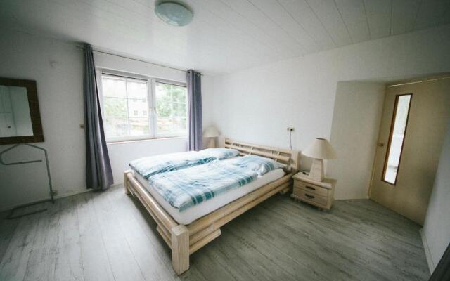 Whirlpool, Fußbodenheizung, Nintendo NES, Netflix, Wintergarten & Workspace