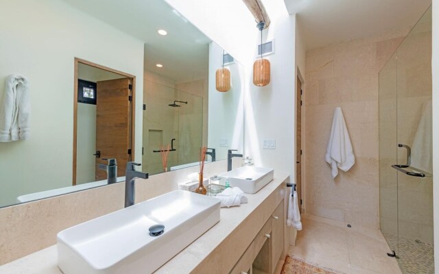 Sunny Vacation Villa 57