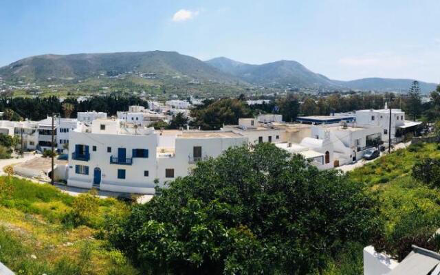 Santanna White Houses