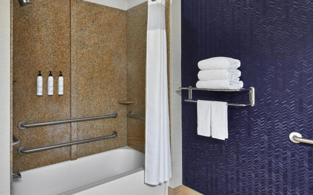 Fairfield Inn and Suites Gainesville
