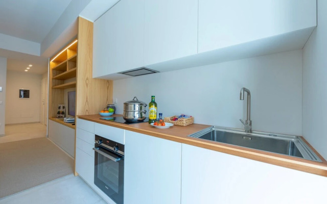 Mina Apartment 100m From Sea