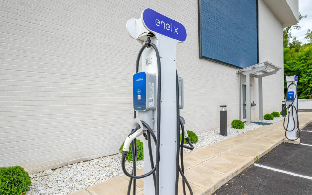 Blue – A Modern Hotel, an Ascend Collection Hotel