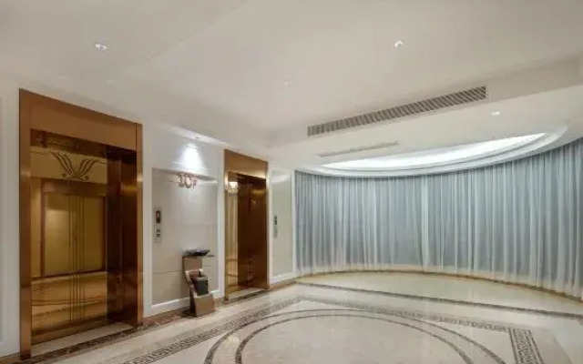 Vienna Hotel (Maoming Shalang Star Store)