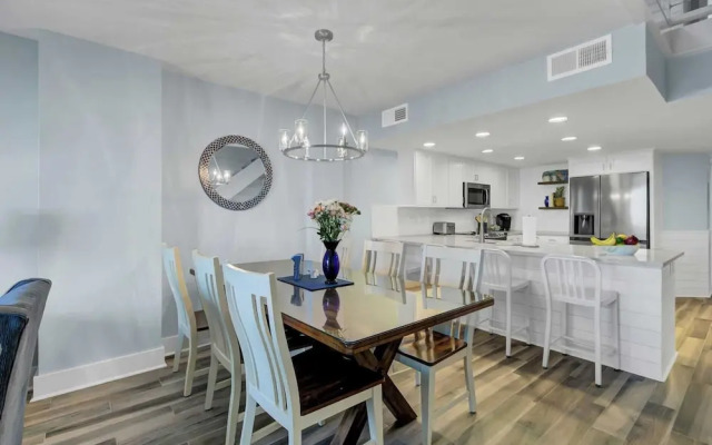 423 C Shipwatch by Avantstay Ocean Views Community Pool Close to Beach