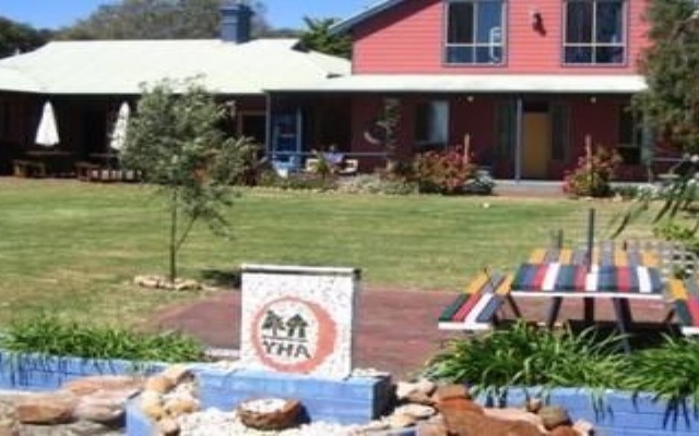 Dunsborough Beachouse YHA Hostel