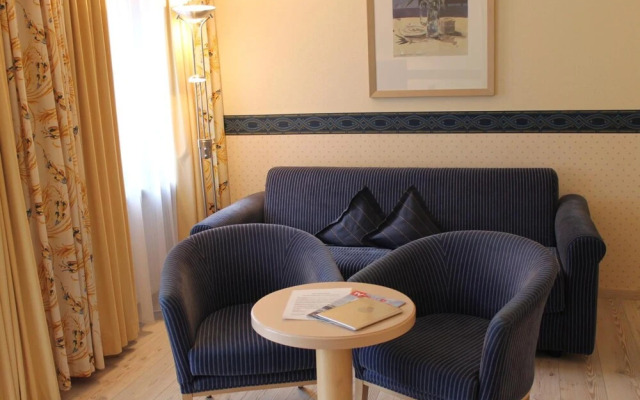 Mimosa Hotel