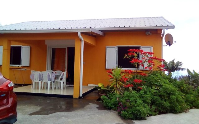 House With 3 Bedrooms in La Chaloupe St Leu, With Enclosed Garden and