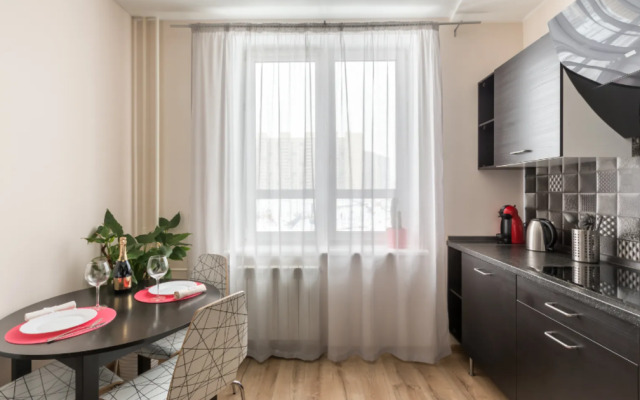 Apartmens PTS (Apartmens PTS) on Astrakhan Avenue 2