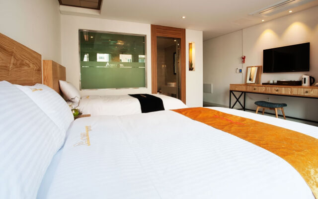A-One Hotel