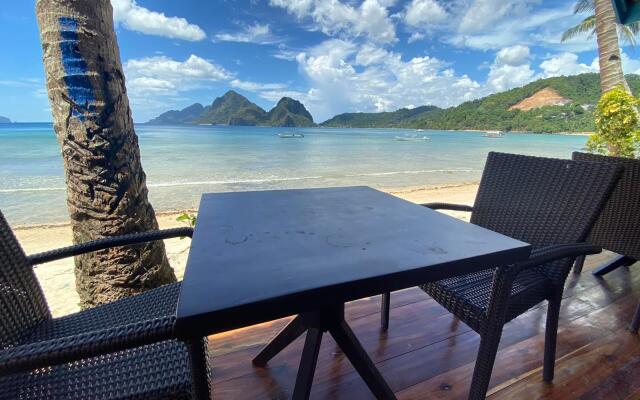 El Nido Beach Huts