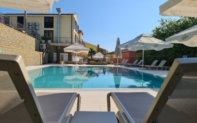 Hotel Stara šola - Oleander Resort