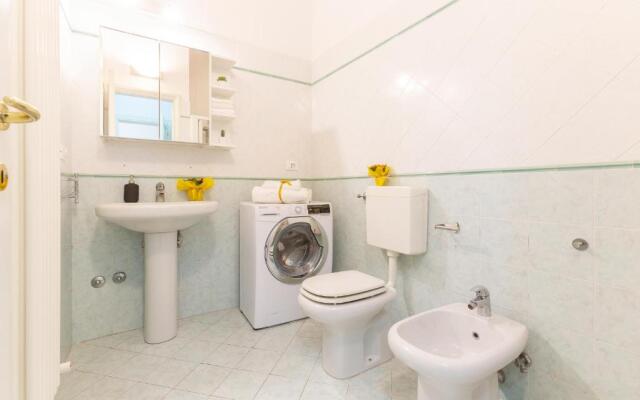 University Apartment con parcheggio e giardino