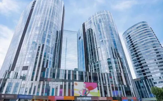 Super 8 Select Hotel(Beijing Gongti Sanlitun Taikoo Li Branch) – Exterior – Beijing
