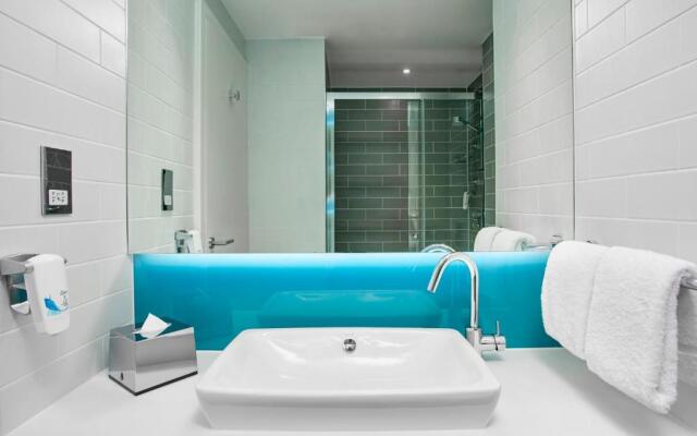 Holiday Inn Express Hamburg South A7 As42