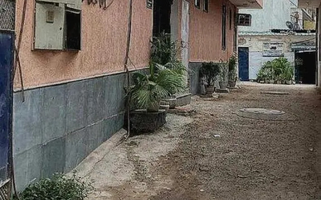 Oyo 700543 Bnb Manju Home Stay