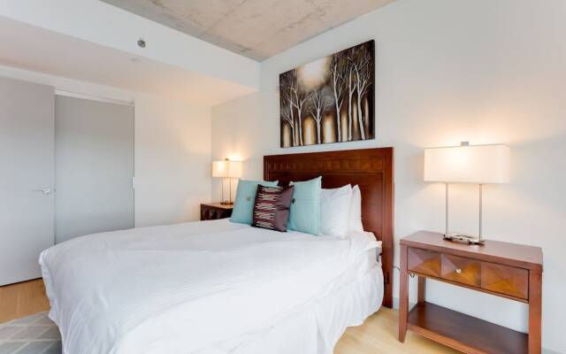 Global Luxury Suites at Seaport
