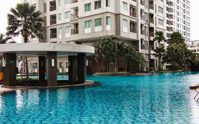 Pleasant 1BR Apartment Thamrin Residence By Travelio