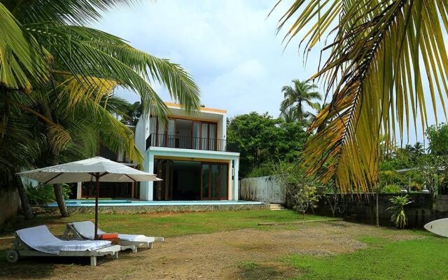 Blue Mangrove Villa Bentota