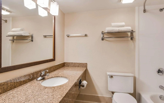 Quality Inn Ironwood