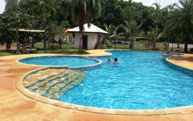 Pongsin Resort and Restaurant